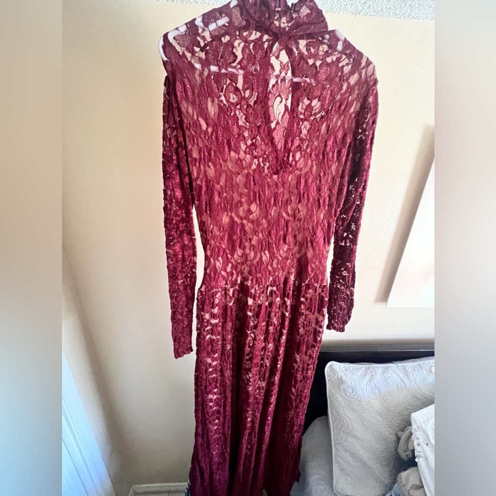 Maroon Long Sleeve Lace Dress